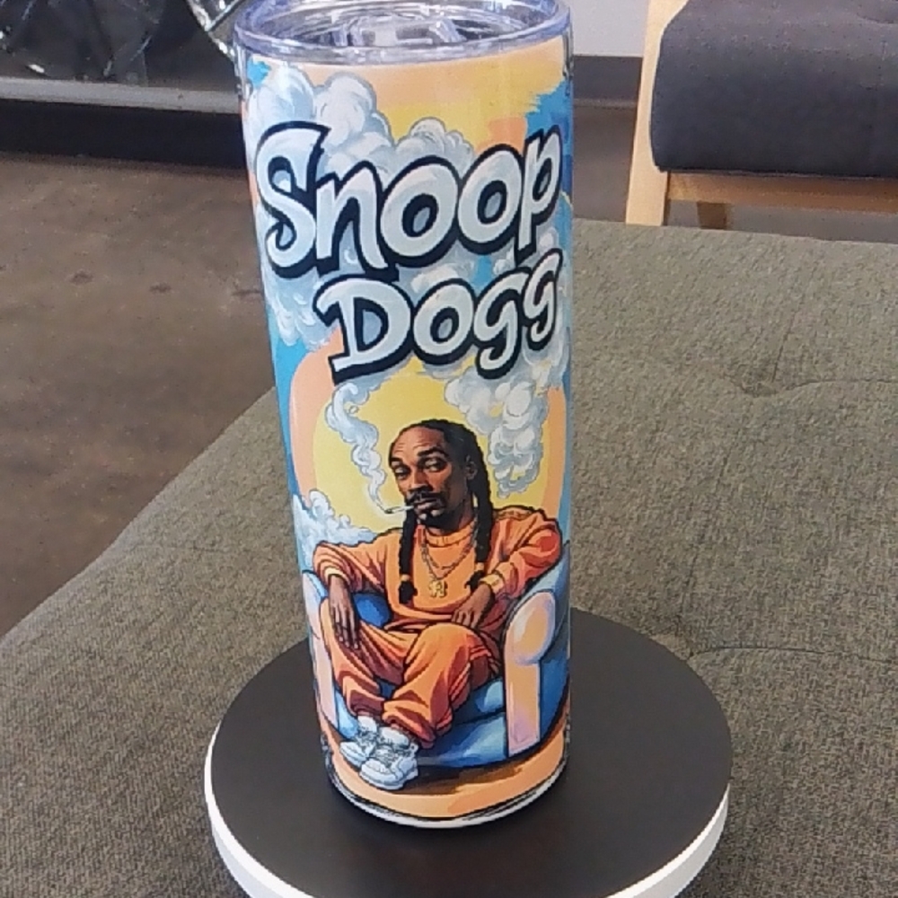 CUSTOM Snoop Dogg Themed 20oz Tumbler with Blue and Orange Design